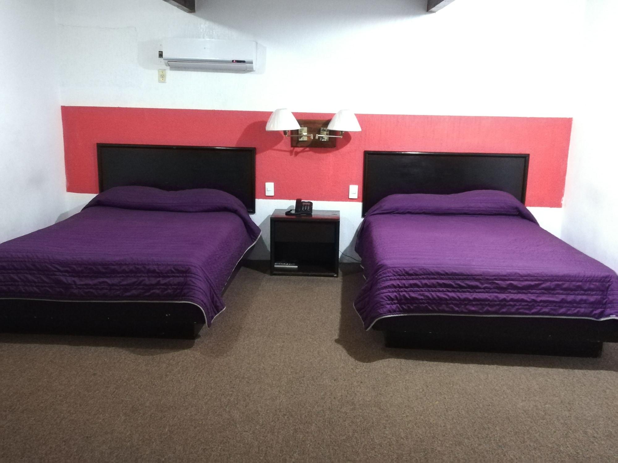 Oyo Hotel Casa Real Matehuala Εξωτερικό φωτογραφία